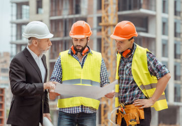 construction engineers discussing project