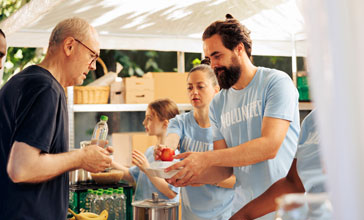 Young people volunteering and fighting poverty