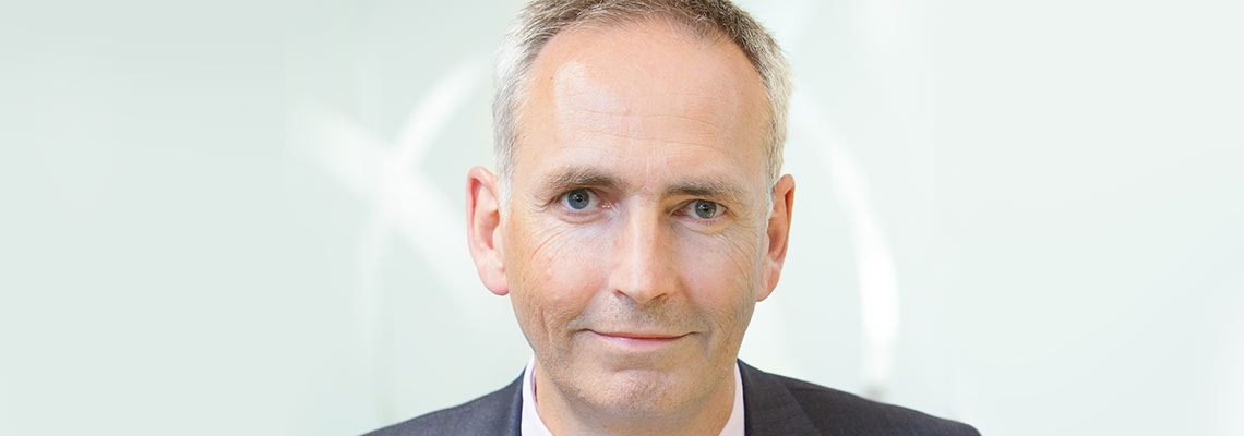 Peter Hamilton headshot