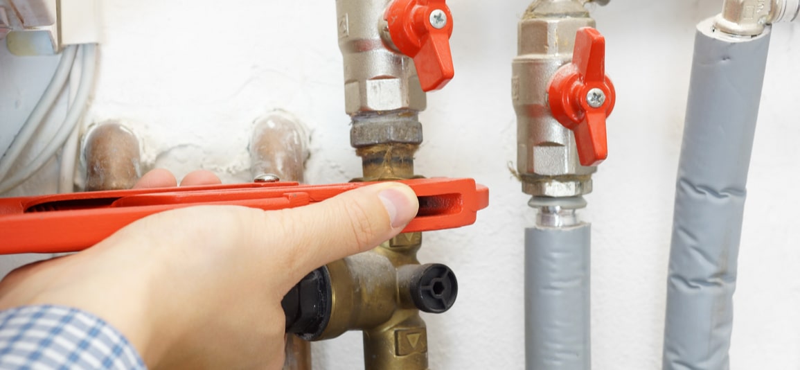 Plumber fixing pipe system